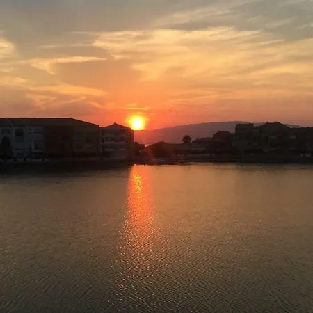 Barcaresa-charmant T 2 Vue Pied Dans L'eau